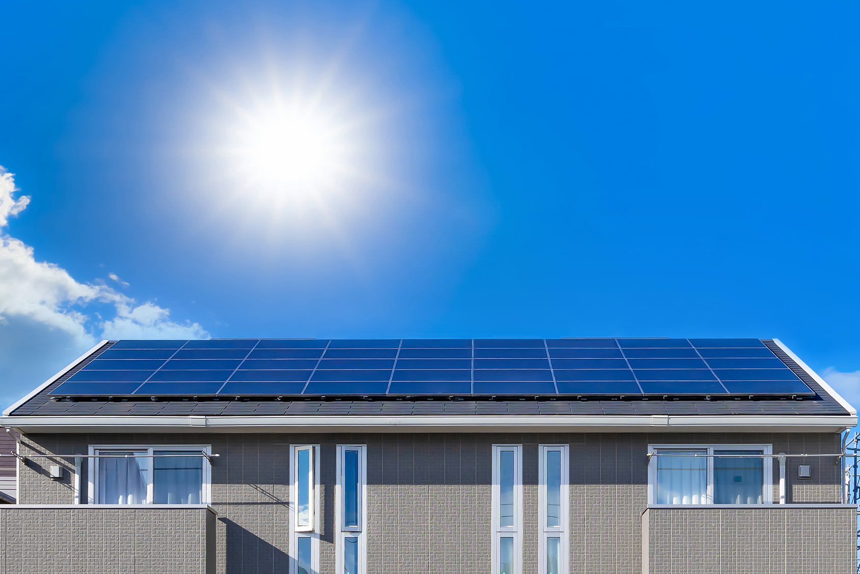 GMO不動産査定のコラム記事「太陽光発電付き住宅の売却方法は？査定への影響や必要な手続きも解説」にて、省エネナビゲーターが紹介されました。